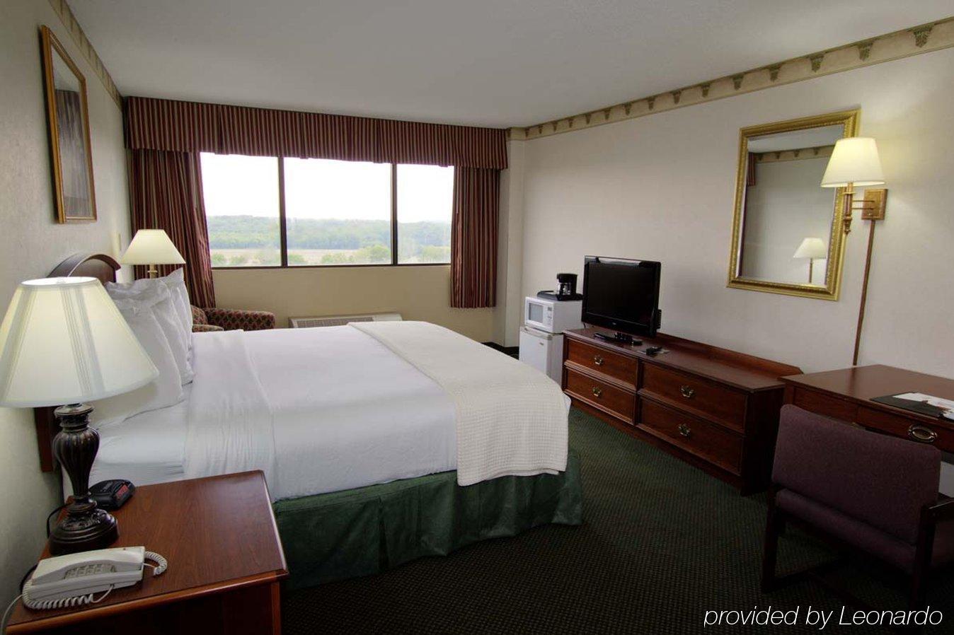 Doubletree By Hilton Clarksville Riverview Værelse billede