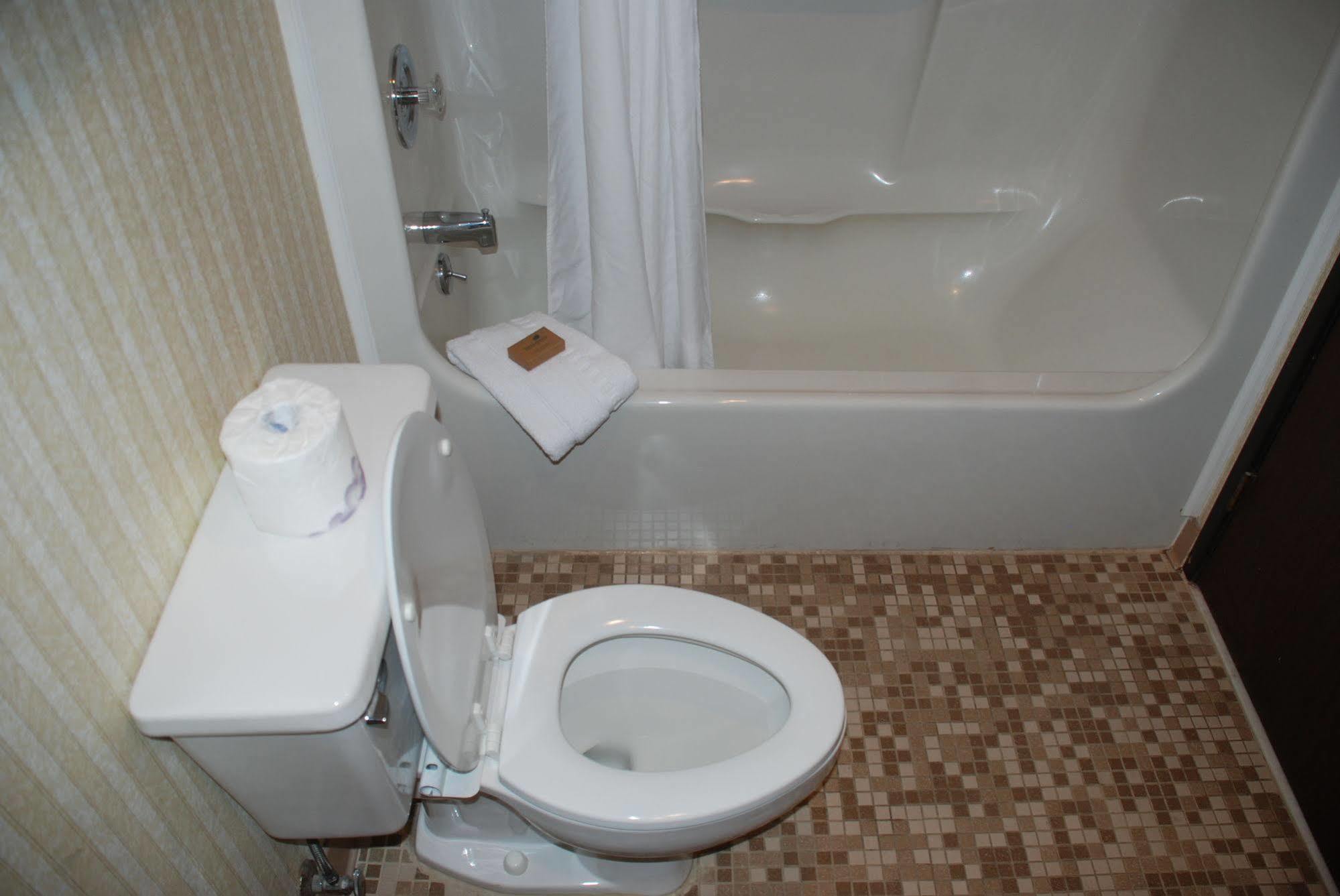Doubletree By Hilton Clarksville Riverview Eksteriør billede