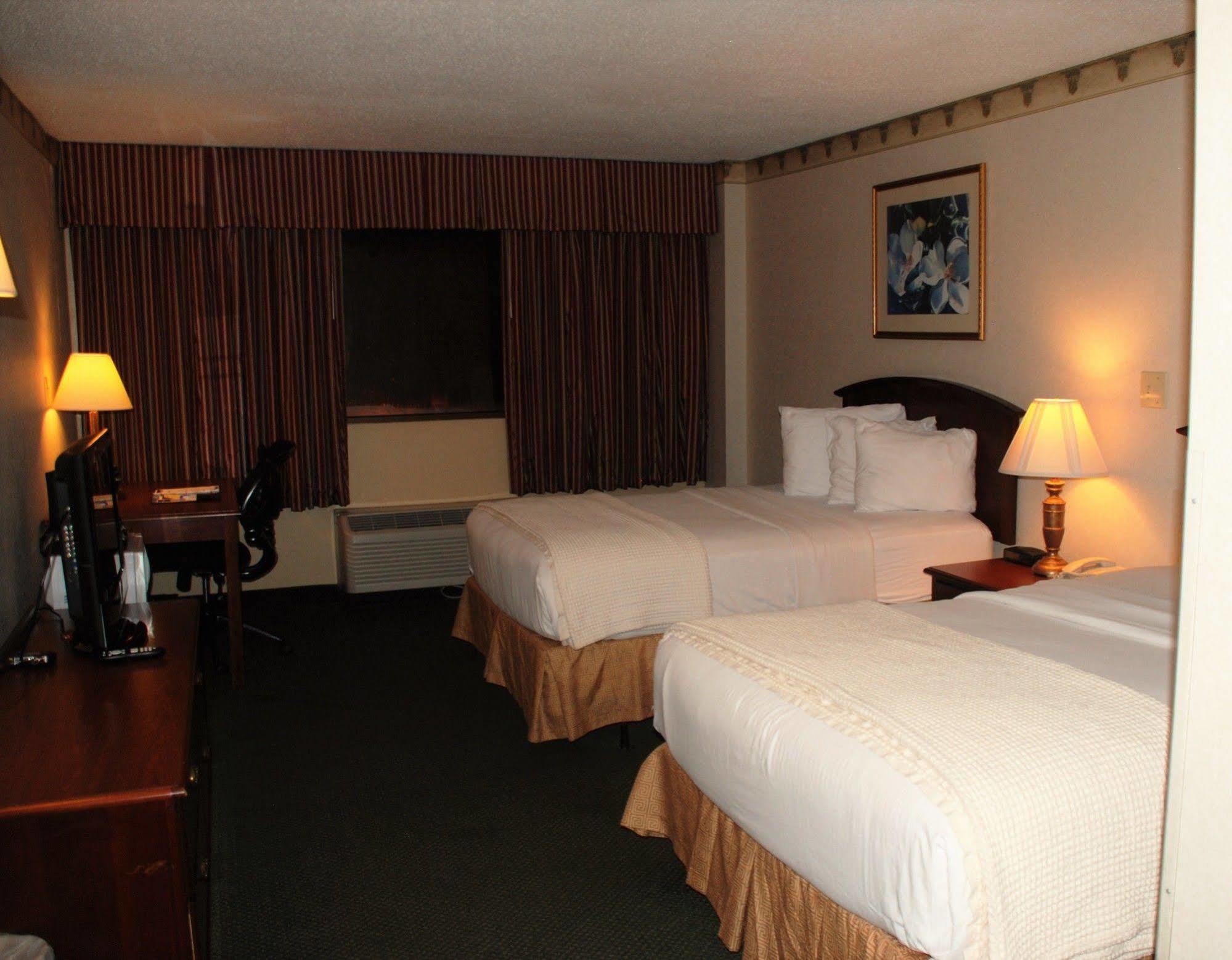 Doubletree By Hilton Clarksville Riverview Eksteriør billede